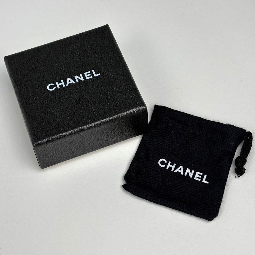 Chanel CC Logo Brooch Camellia Gold Plated White — view 5