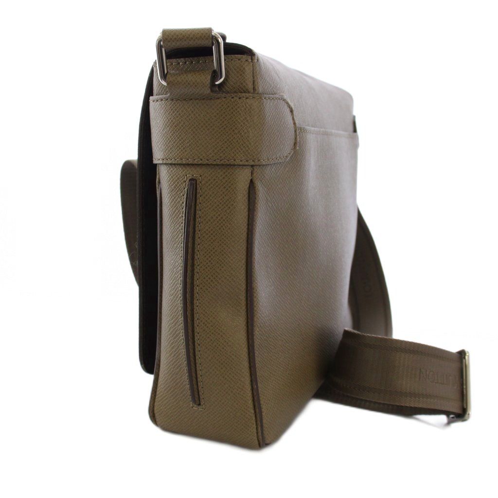 Louis Vuitton Taiga Roman PM Shoulder Bag Leather Gray YT — view 2