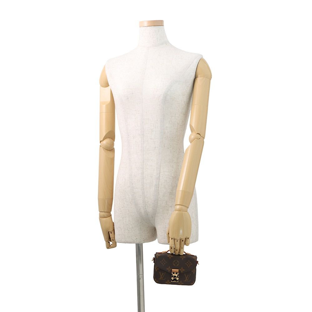 Louis Vuitton Chain Shoulder Bag Monogram Micro Metis 2-Way Pouch — view 4