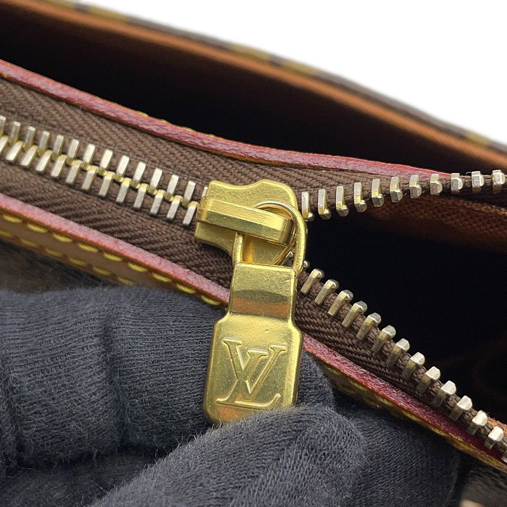 Louis Vuitton Shoulder Bag Monogram Odeon MM — view 9