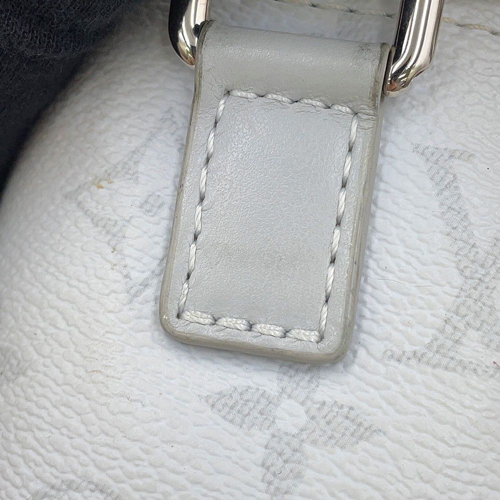 Louis Vuitton Shoulder Bag White Monogram Chalk Nano — view 8