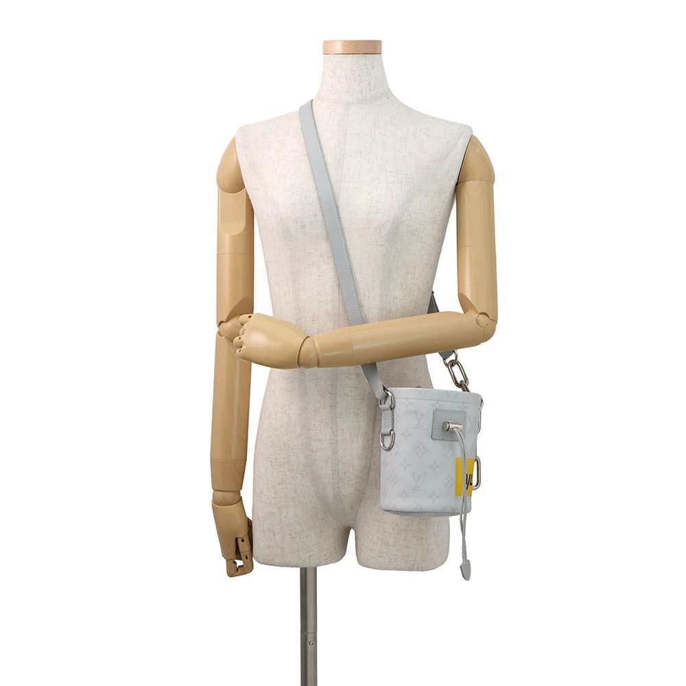 Louis Vuitton Shoulder Bag White Monogram Chalk Nano — view 4
