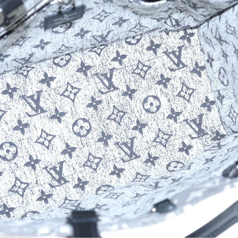 Louis Vuitton Monogram On The Go MM Denim Handbag Black — view 4