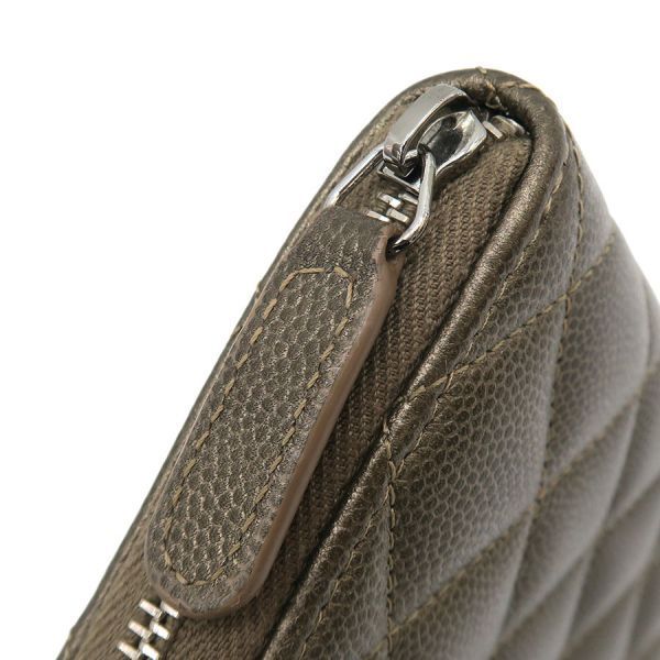 Chanel Caviar Compact Wallet — view 4