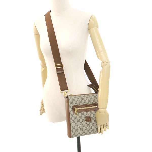 Gucci GG Supreme Messenger Bag — view 9