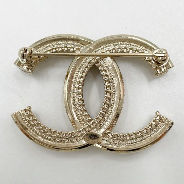 Chanel Brooch CC Logo Gold Pearl Rhinestone — view 2