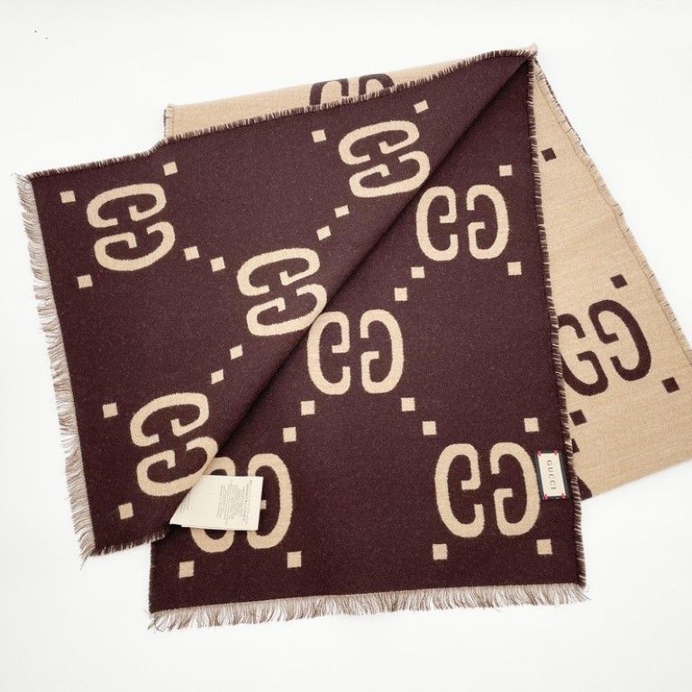 Gucci Scarf GG Jacquard Brown Beige 91% Wool 9% Silk — view 2