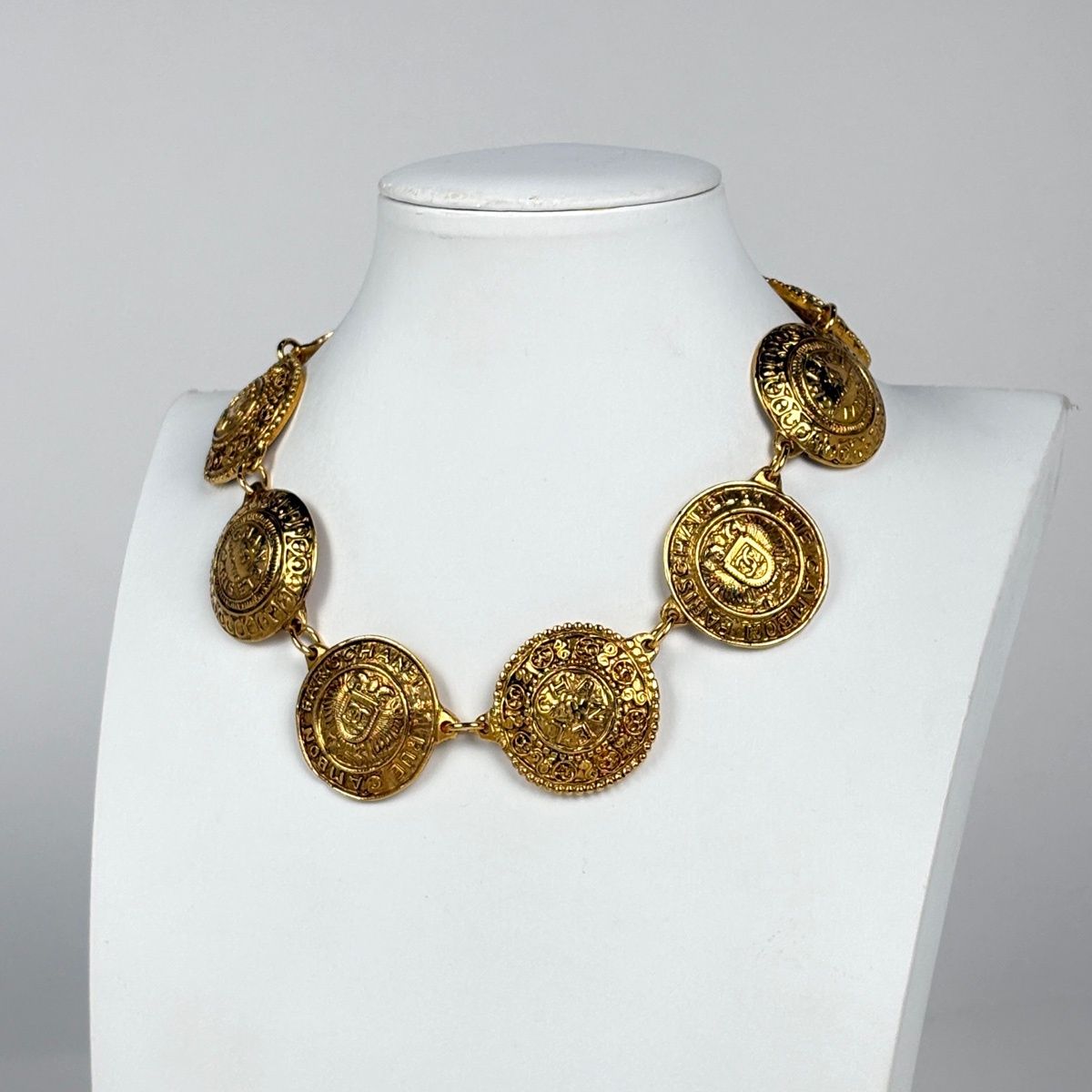 Chanel CC Logo Necklace CC Mark Round Gold Plated — view 7