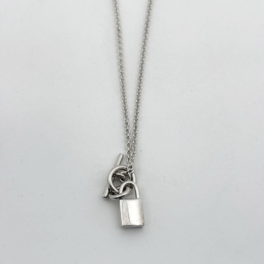Hermes Kelly Cadena Necklace Pendant Silver — view 2