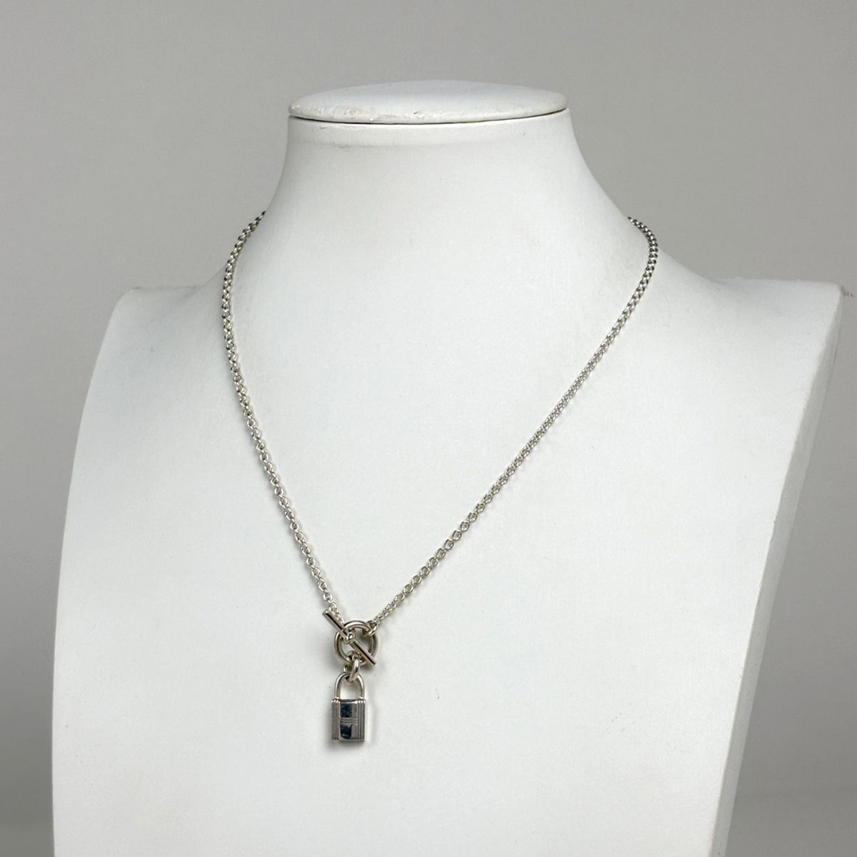 Hermes Kelly Cadena Necklace Pendant Silver — view 4
