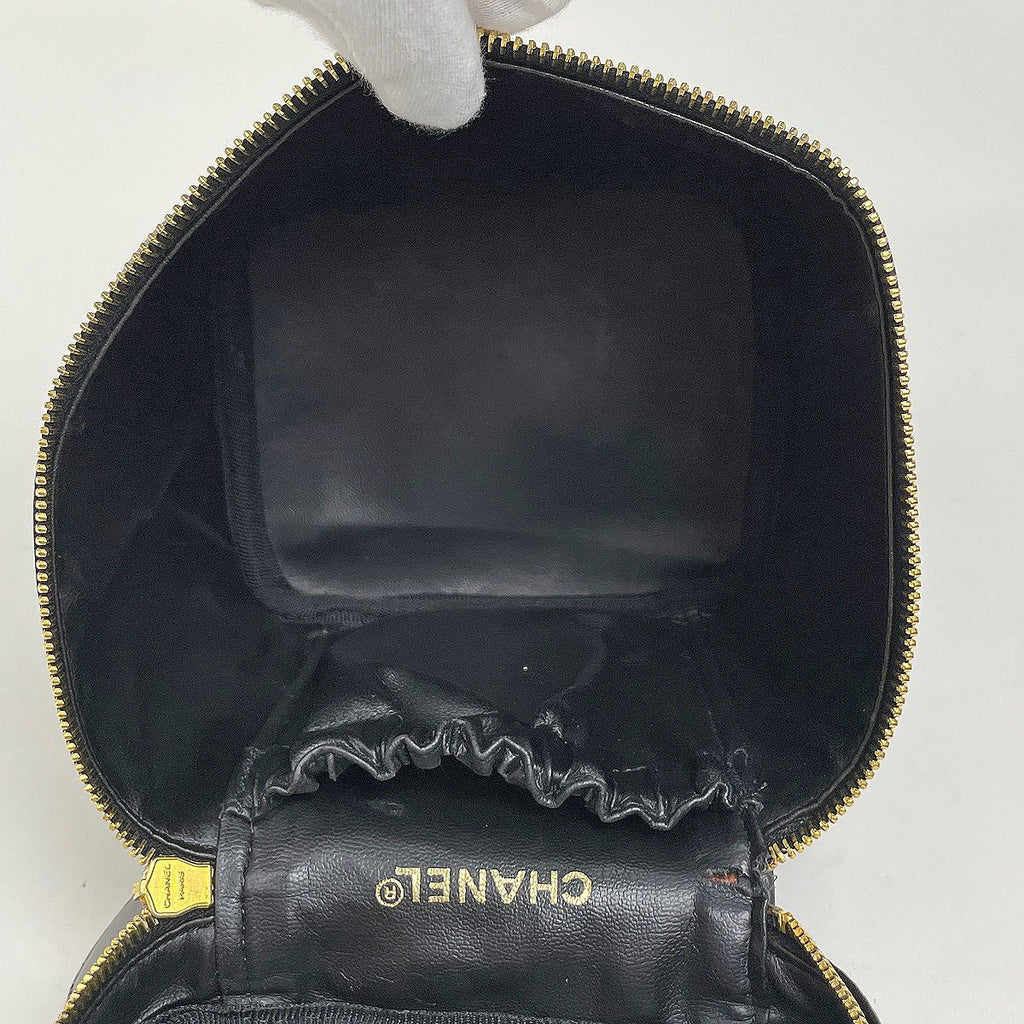 Chanel CC Logo Vanity Bicolor Makeup Pouch Leather Black — view 8