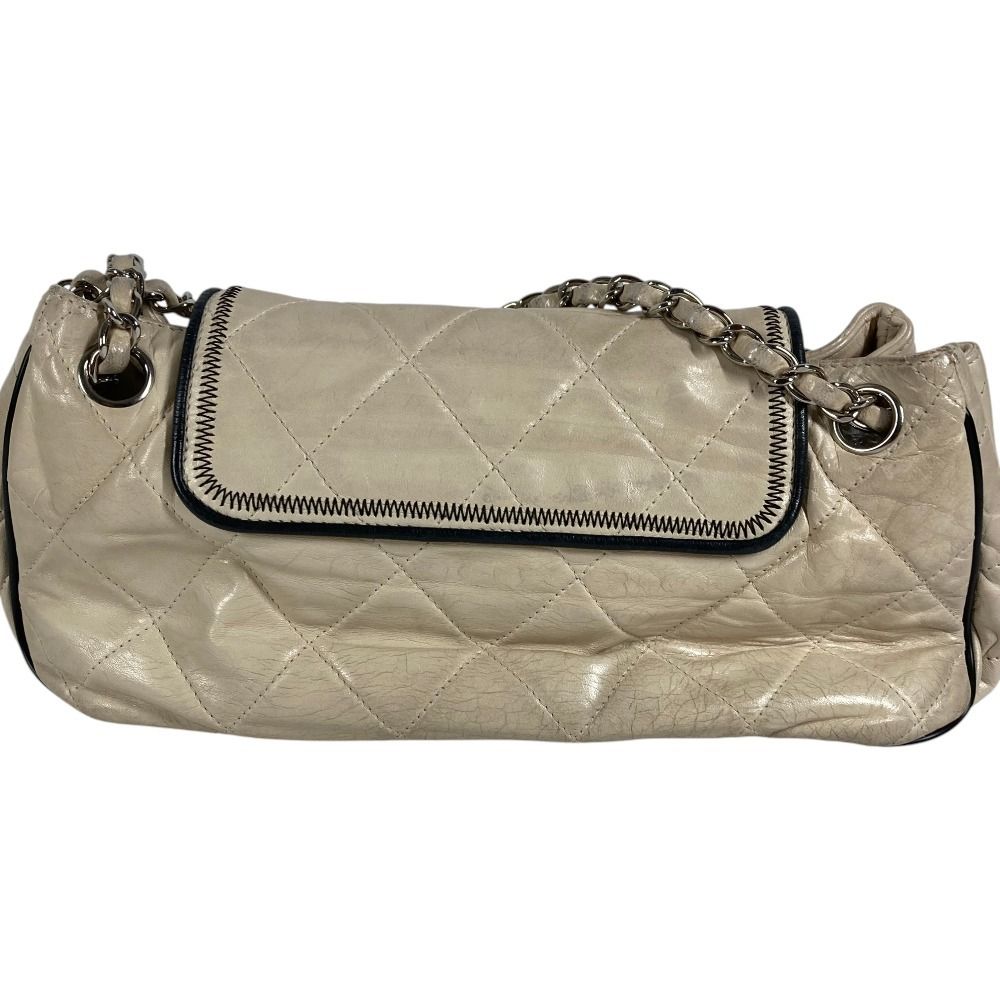 Chanel Shoulder Bag CC Logo Quilted Leather Beige — view 3