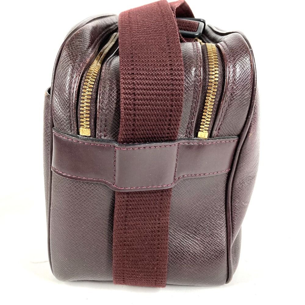 Louis Vuitton Shoulder Bag Reporter PM Taiga Leather Acajou Purple — view 5