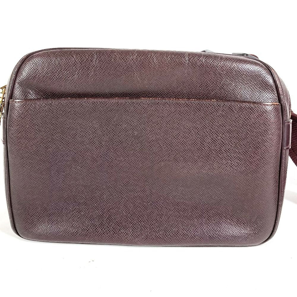 Louis Vuitton Shoulder Bag Reporter PM Taiga Leather Acajou Purple — view 2