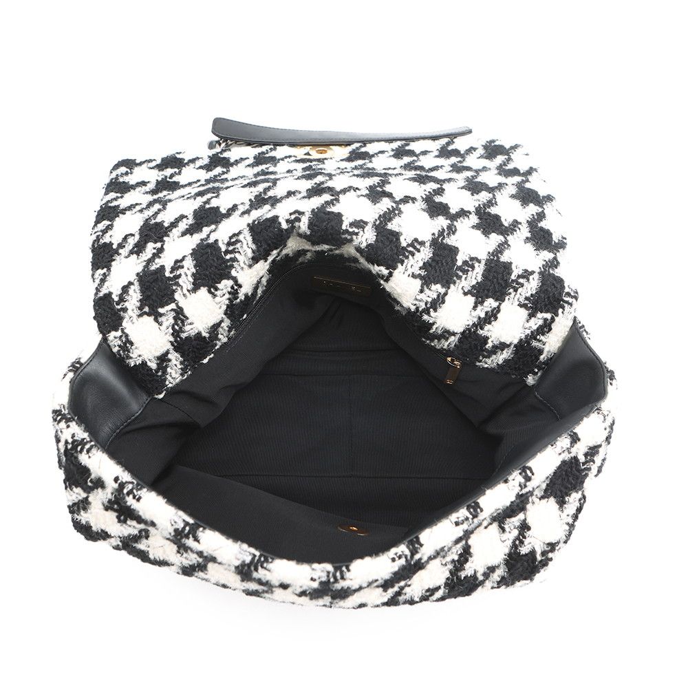 Chanel Chain Shoulder Bag Dizeneuf Maxi Tweed 2-Way White Black — view 6