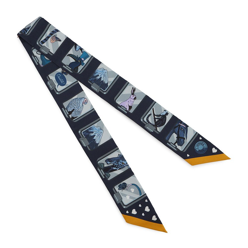 Hermes Scarf Twill Story Silk — view 3