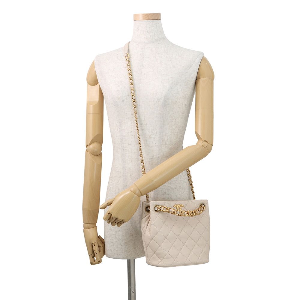 Chanel Chain Shoulder Bag Small Quilted CC Logo Lambskin 2-Way — view 4