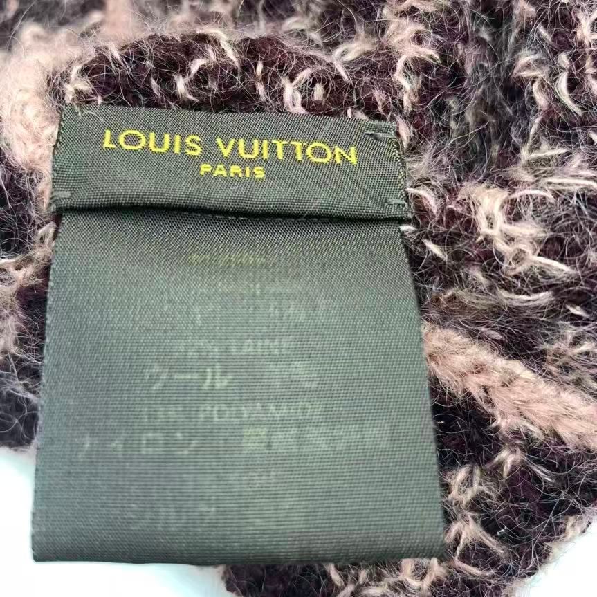 Louis Vuitton Knit Hat with Brooch Beanie Wool Purple — view 7
