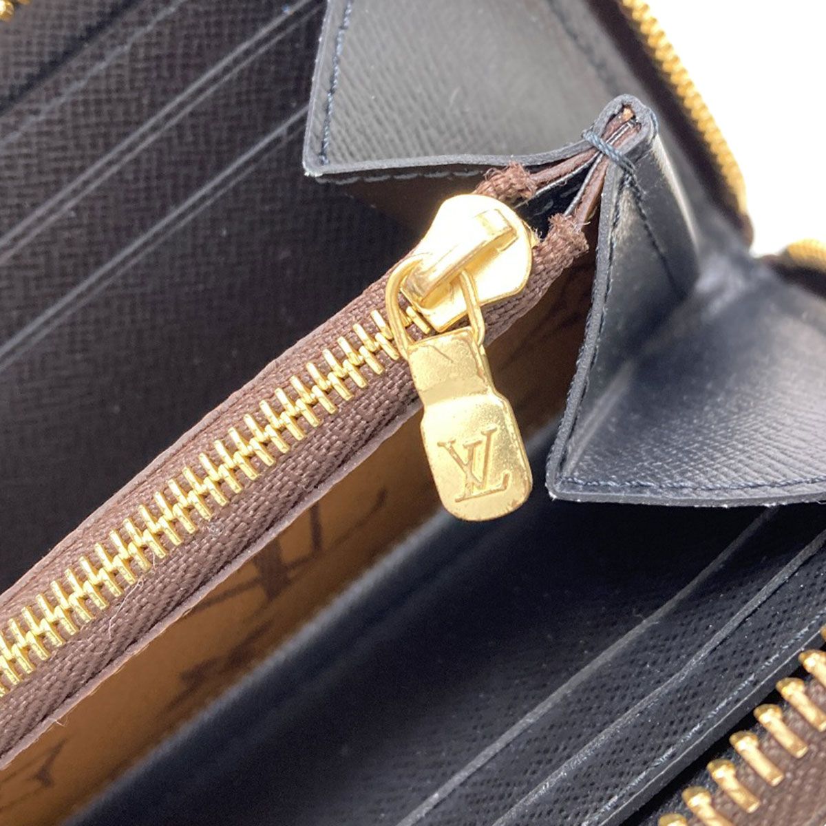 Louis Vuitton Portefeuille Clemence Wallet Monogram Reverse — view 9