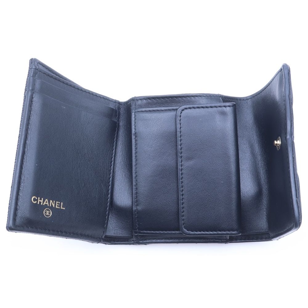 Chanel Caviar Leather CC Logo Filigree Compact Wallet Trifold Black — view 5