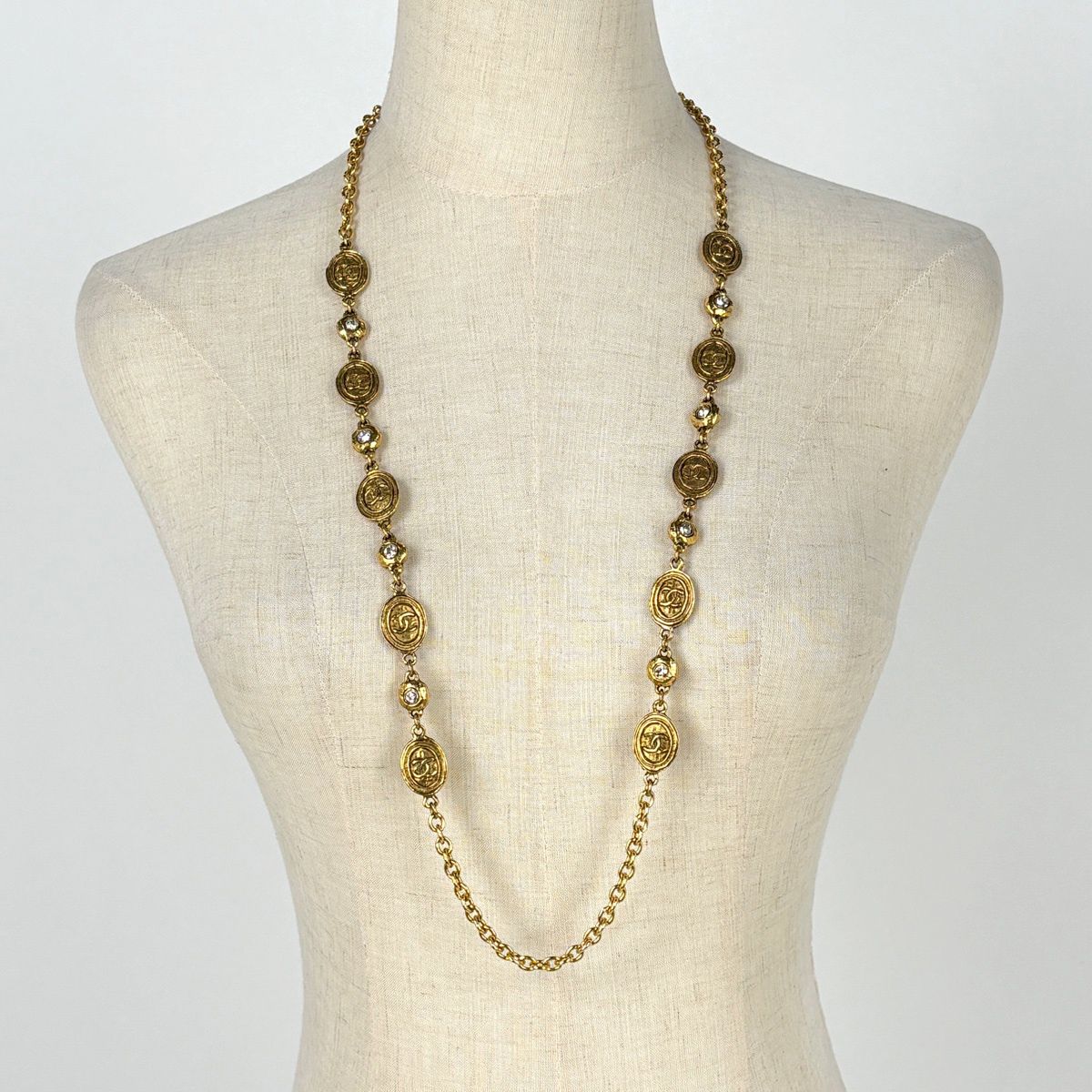 Chanel CC Logo Rhinestone Necklace Long Gold Plated — view 8