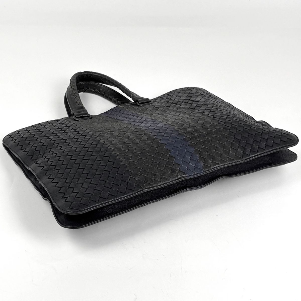 Bottega Veneta Intrecciato Business Bag Leather Black — view 2