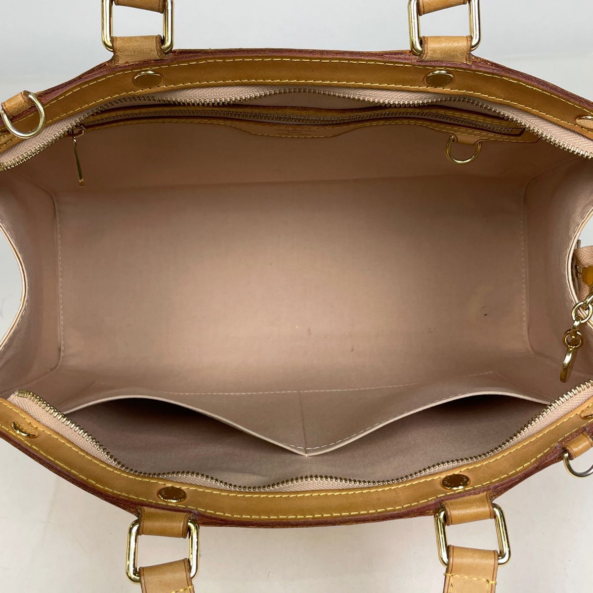 Louis Vuitton GM 2-Way Shoulder Bag Enamel Monogram Vernis Rose Florentine — view 8