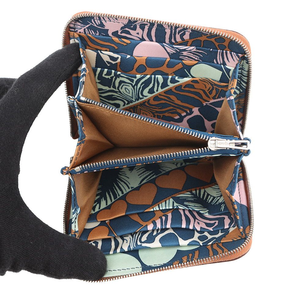 Hermes Coin Case Azappu Compact Silk in Gold Silver — view 4