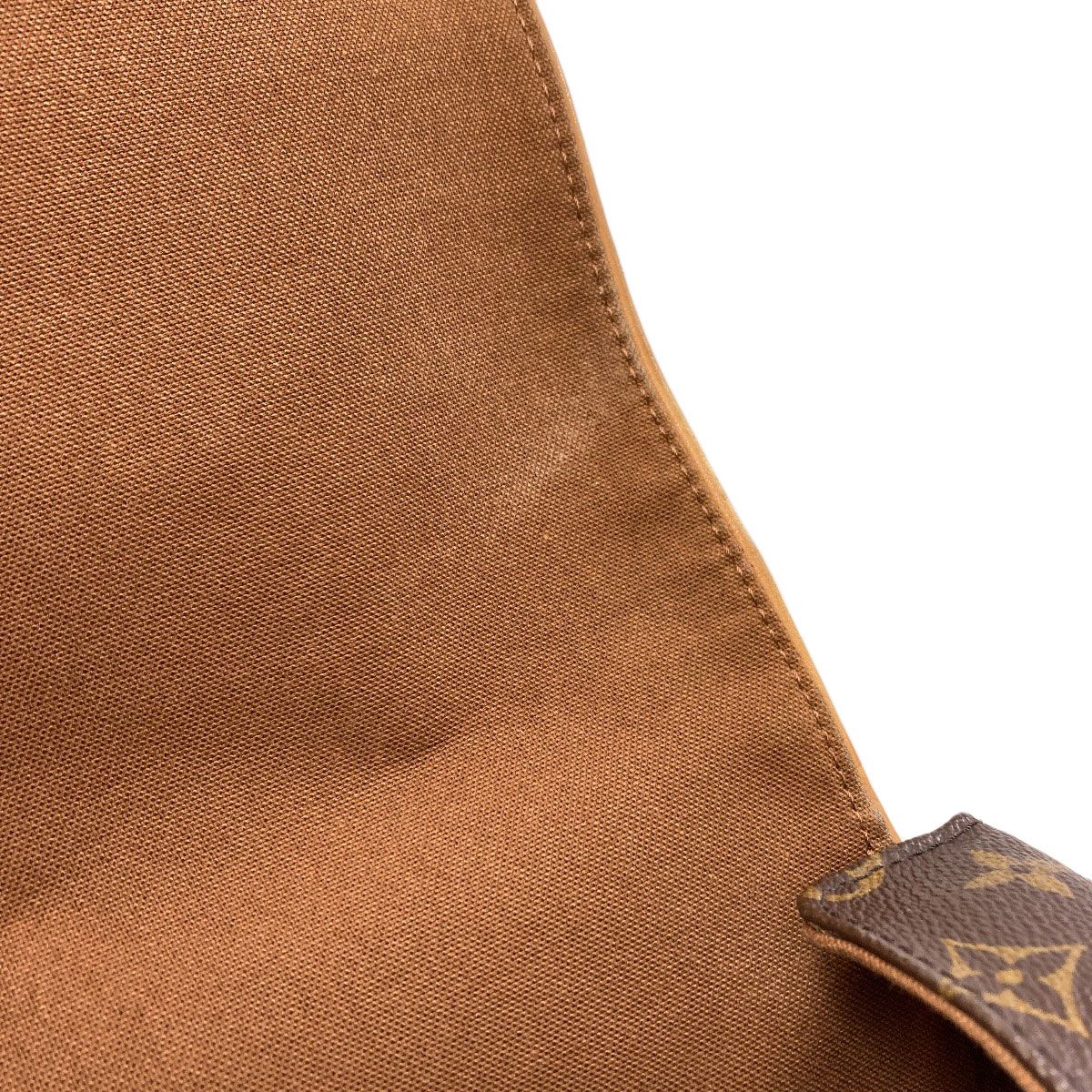 Louis Vuitton Aves Shoulder Bag Monogram Canvas — view 8