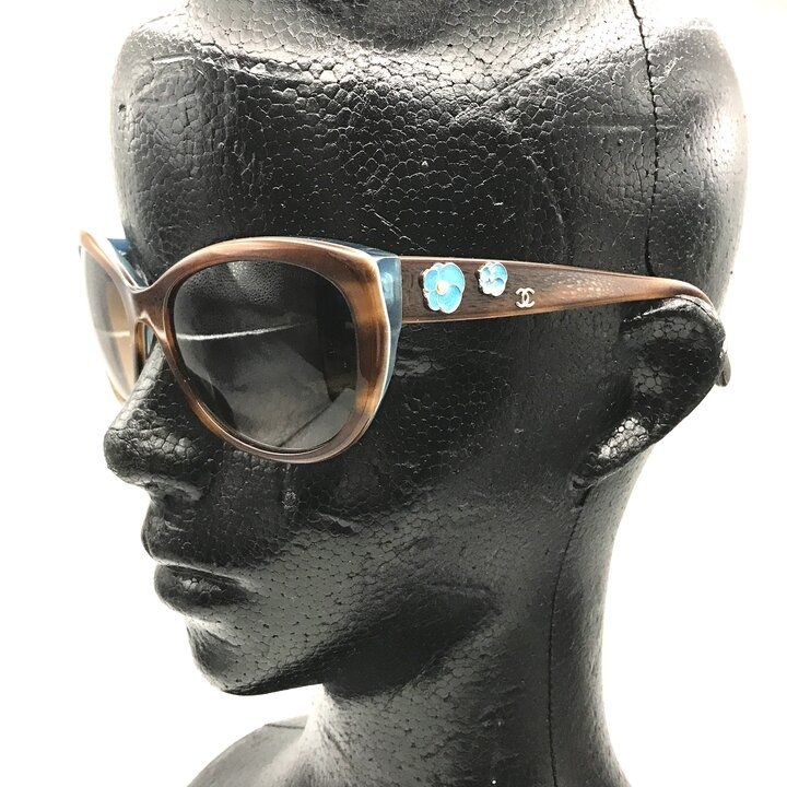 Chanel CC Logo Camellia Pearl Sunglasses Eyewear Blue Brown — view 9