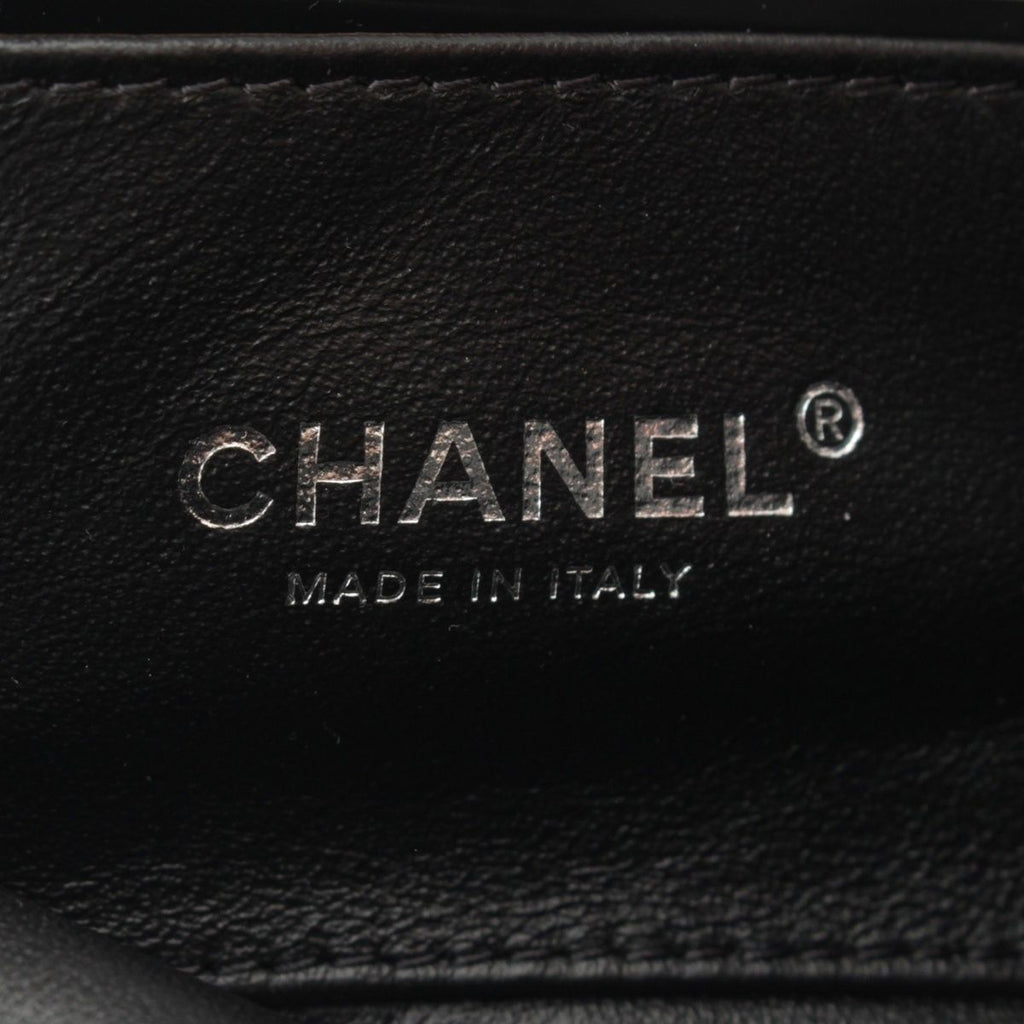 Chanel Quilted 20 Camellia Lambskin Chain Shoulder Bag CC Logo Silver — view 7