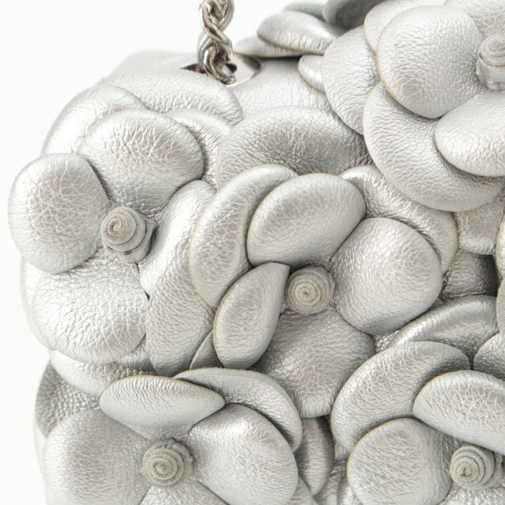 Chanel Quilted 20 Camellia Lambskin Chain Shoulder Bag CC Logo Silver — view 8