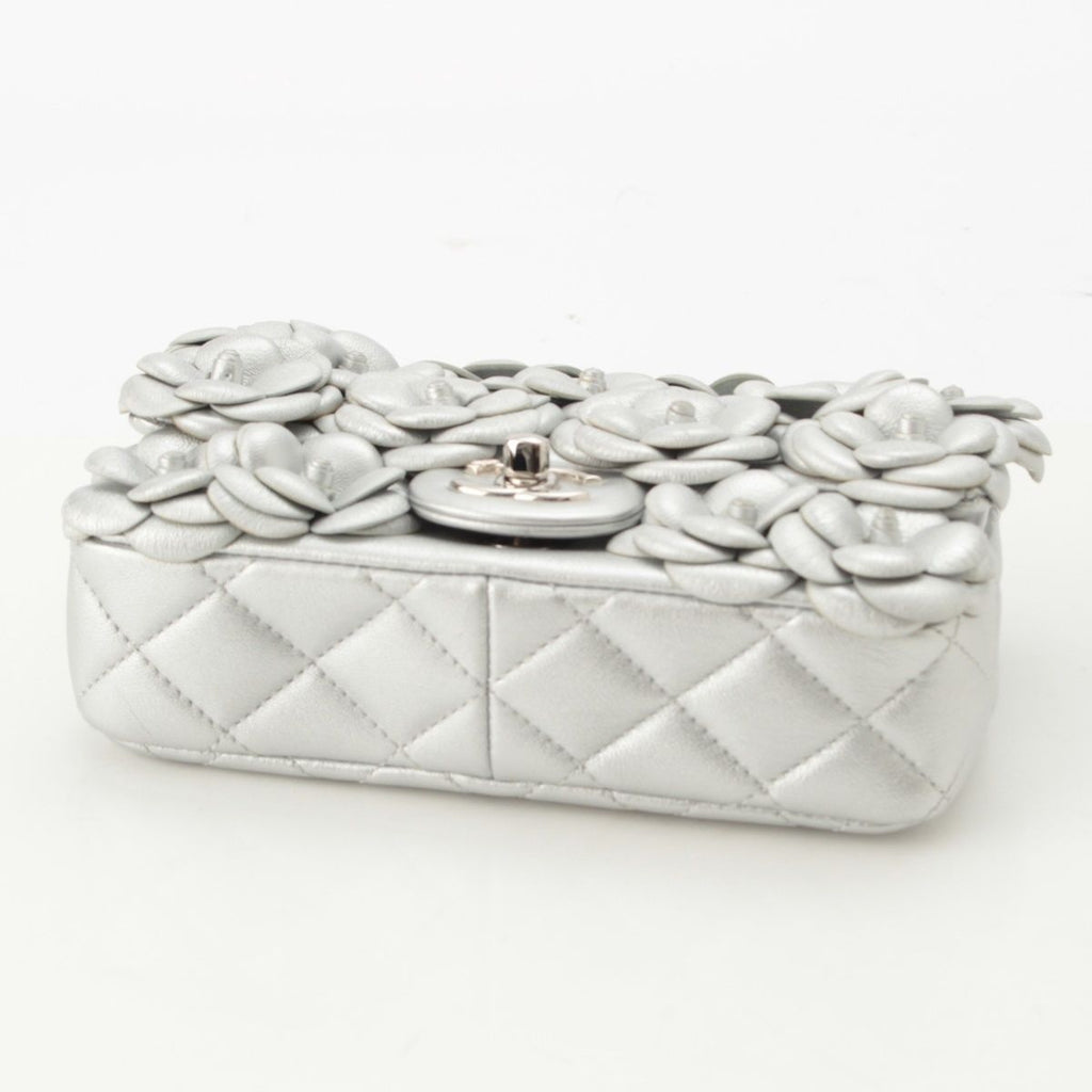 Chanel Quilted 20 Camellia Lambskin Chain Shoulder Bag CC Logo Silver — view 5