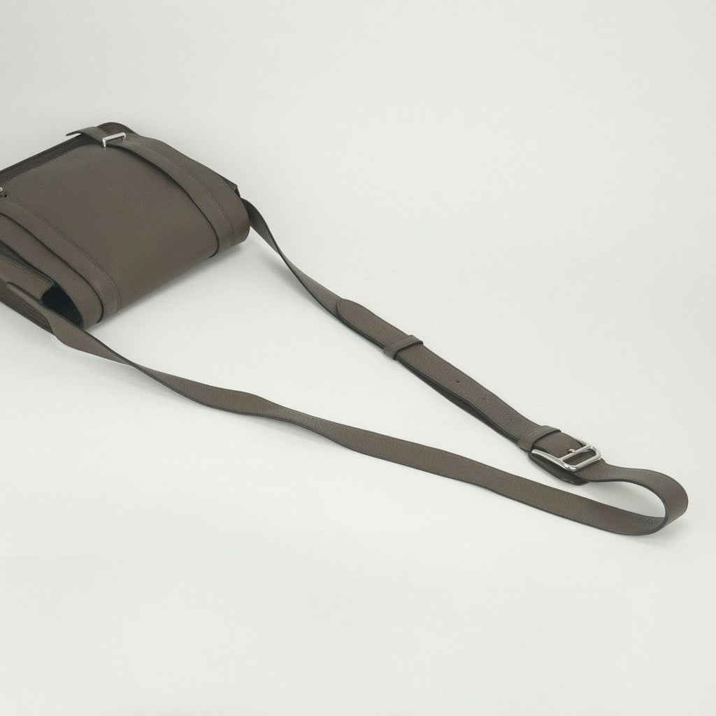 Hermes Steve Caporal 28 Shoulder Bag Taurillon Clemence Taupe Gray Silver — view 6