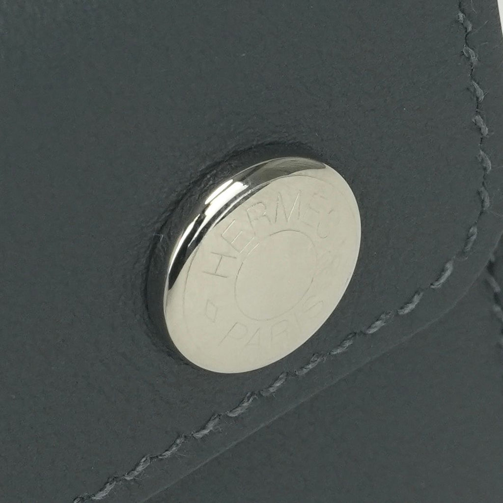 Hermes Knap Card Case Swift Graphite Gray Silver — view 5