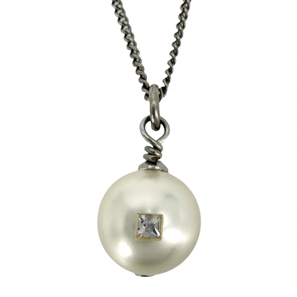 Chanel Necklace CC Logo Chain Faux Pearl Rhinestone White Silver — view 2