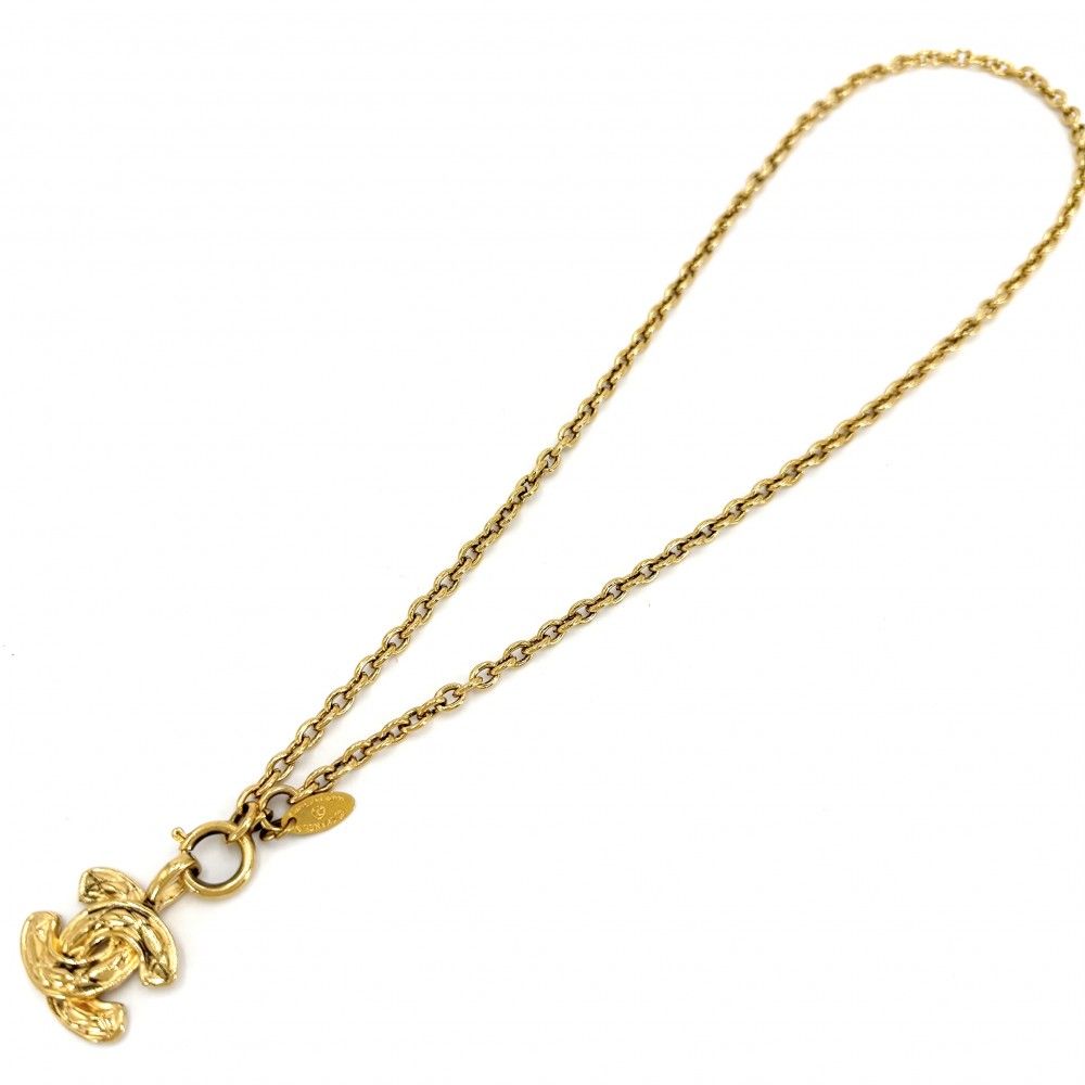Chanel Necklace Quilted CC Logo Gold Plated — view 5