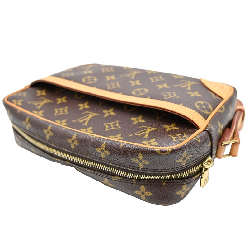 Louis Vuitton Shoulder Bag — view 4