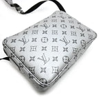 Louis Vuitton Shoulder Bag — view 4