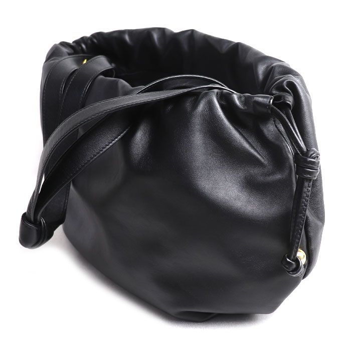 Bottega Veneta the Valve Shoulder Bag Black — view 2