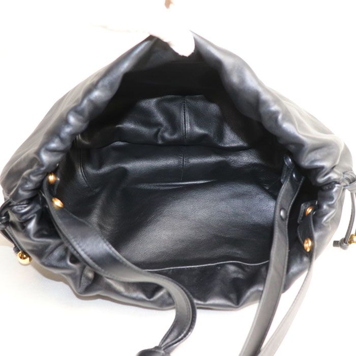 Bottega Veneta the Valve Shoulder Bag Black — view 4