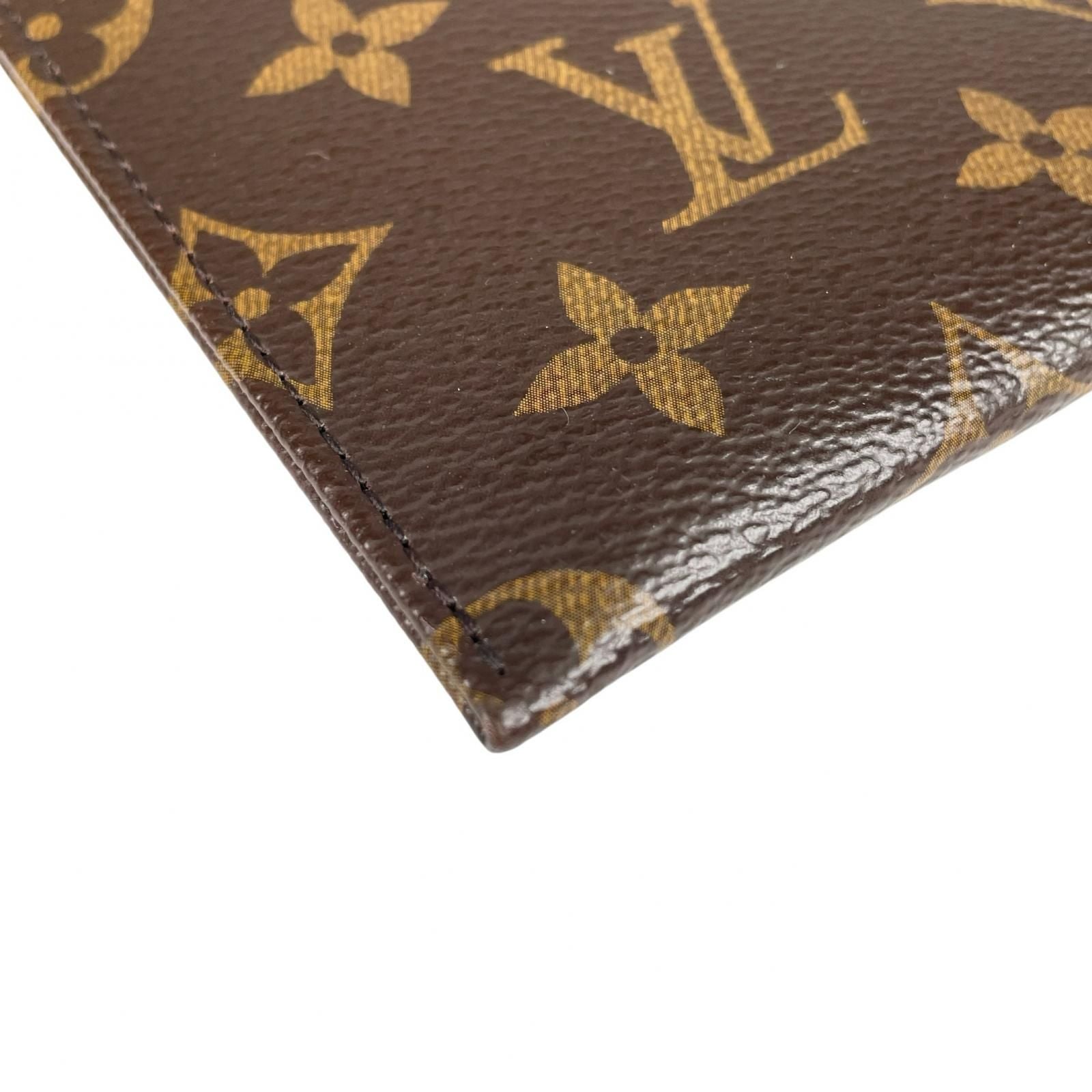Louis Vuitton Carrousel Pouch Monogram Canvas Brown — view 7