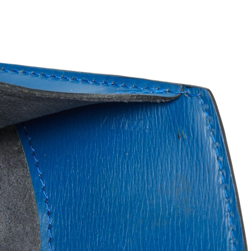 Louis Vuitton Epi Cluny Shoulder Bag Toledo Blue Leather — view 7