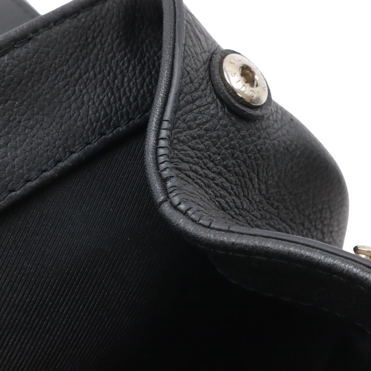 Louis Vuitton Lockme II 2 BB Chain Shoulder Bag 2-Way Noir Black — view 8