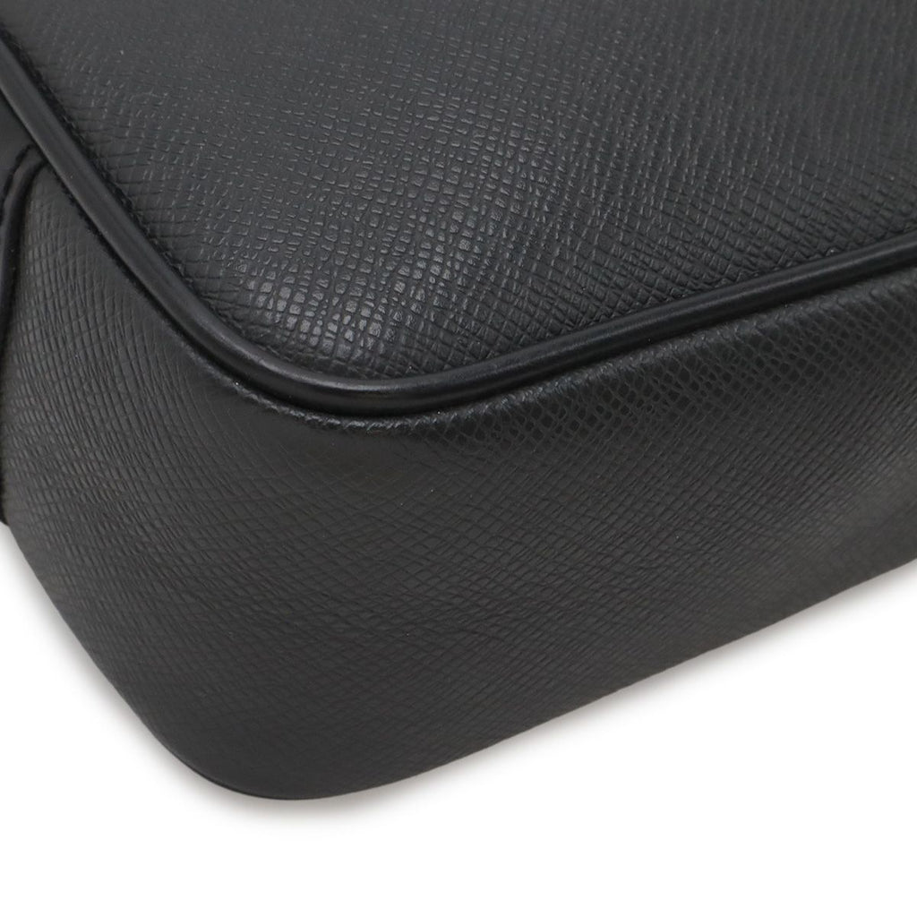 Louis Vuitton Taiga Clutch Handbag Leather Ardoise Black — view 3