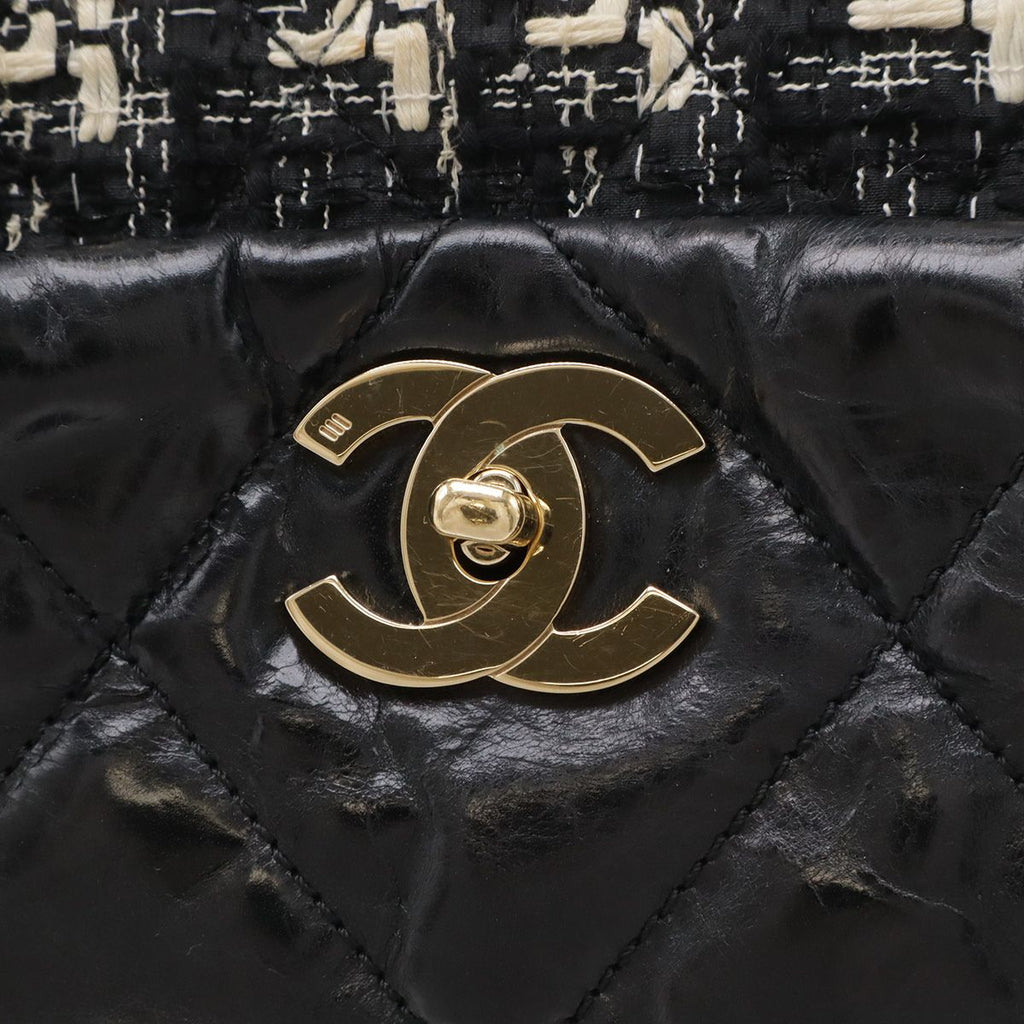 Chanel CC Logo Portobello Quilted Tote 2-Way Shoulder Bag Chain Leather Tweed — view 4