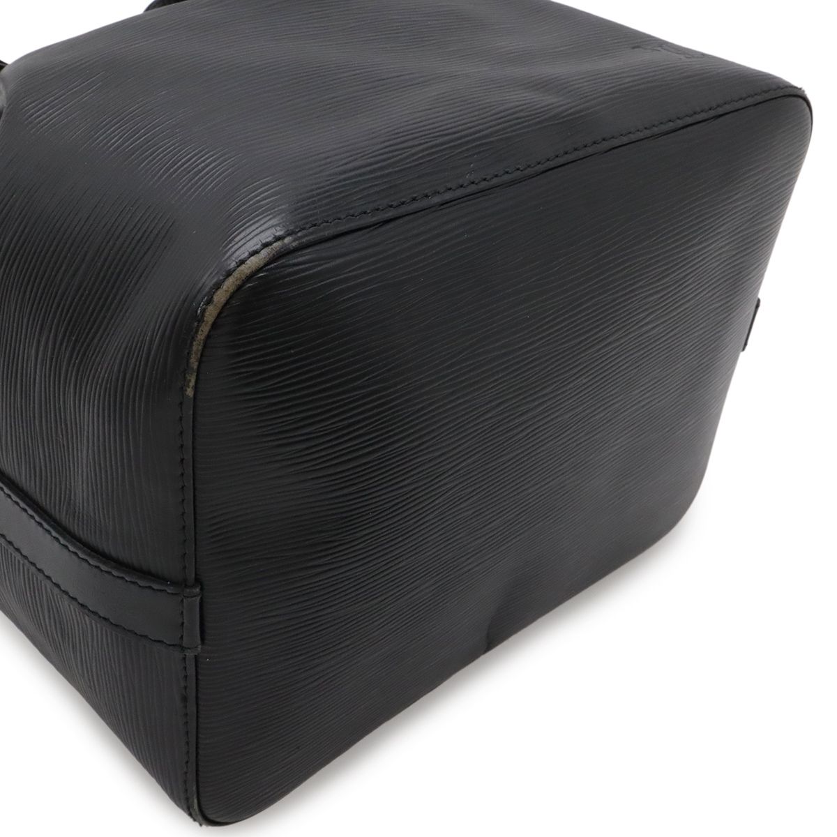 Louis Vuitton Epi Petit Noe Shoulder Bag Drawstring Noir Black — view 3