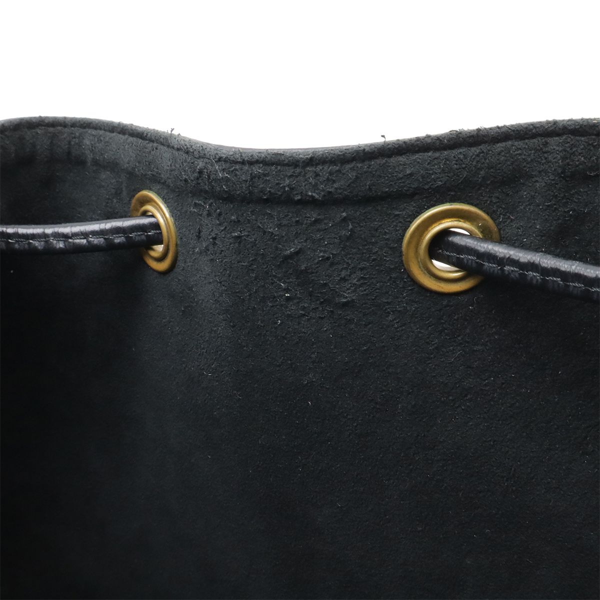 Louis Vuitton Epi Petit Noe Shoulder Bag Drawstring Noir Black — view 6