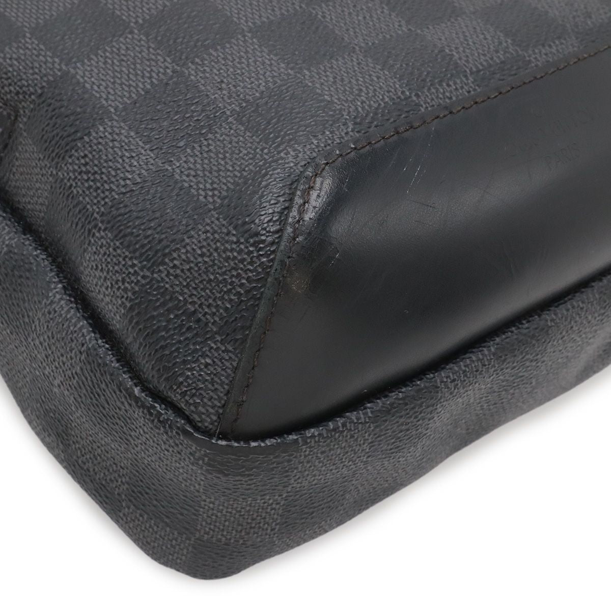 Louis Vuitton Damier Graphite Avenue Sling Bag — view 3