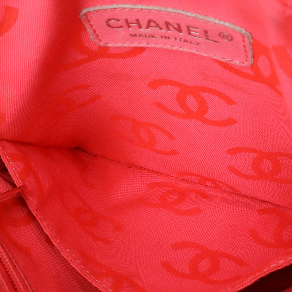 Chanel Cambon Line CC Logo Pochette Shoulder Bag Crossbody Soft Calf Black White — view 8
